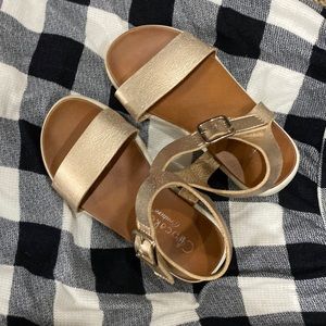 Cupcake size 8. Rose gold.